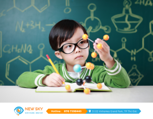 khám mắt cho trẻ em