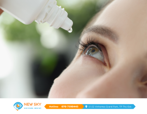 nhỏ nước mắt nhân tạo đúng cách