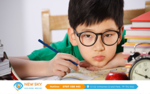 Trẻ em ngày nay có tỉ lệ bị mắc các tật khúc xạ cao
