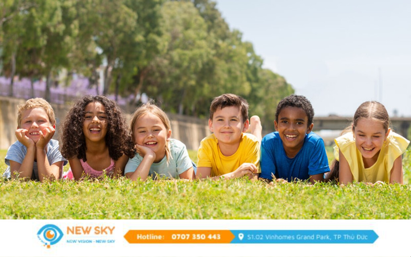 Cha mẹ cần lưu ý nhiều yếu tố để con có một đôi mắt khỏe mạnh